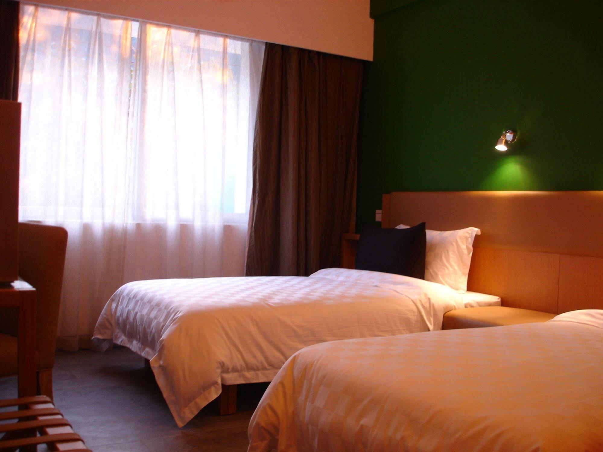 Yanjiang East Garden Inn Kanton Zewnętrze zdjęcie